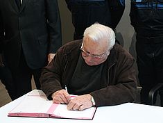 Signature de la convention CISPD - Agrandir l'image (fenêtre modale)