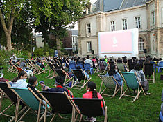 Ciné Plein Air @ Jardin de l'Hôtel de Ville de Melun - 25 août 2020 (Aquaman) - Agrandir l'image (fenêtre modale)