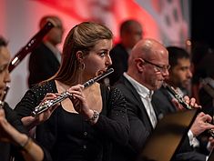 Flutiste au Concert de l'Orchestre Melun Val de Seine au Mas le 18 décembre 2022 - Agrandir l'image (fenêtre modale)